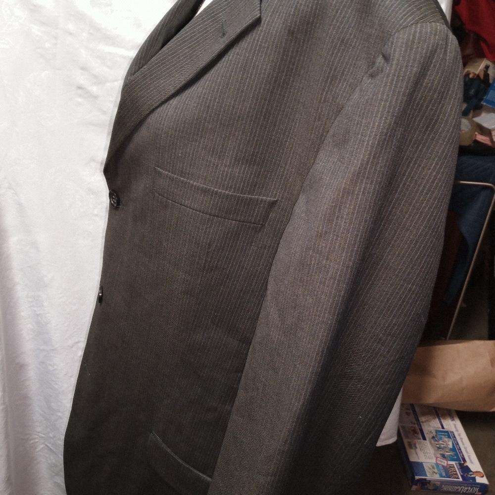 Suit coat - Picture 5 of 6